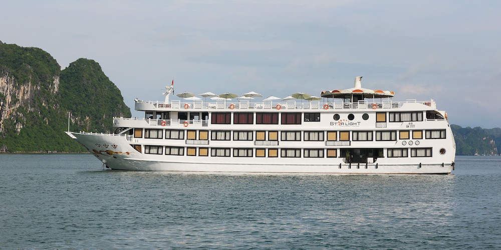 Starlight Cruiser - Image 1