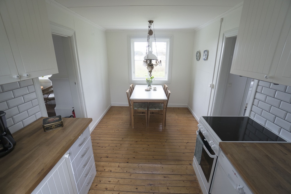 Anfasteröd Gårdsvik