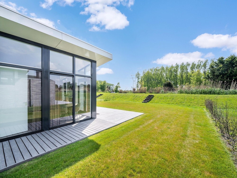 Holiday Home in Oud Ade Near Kaag Lakes