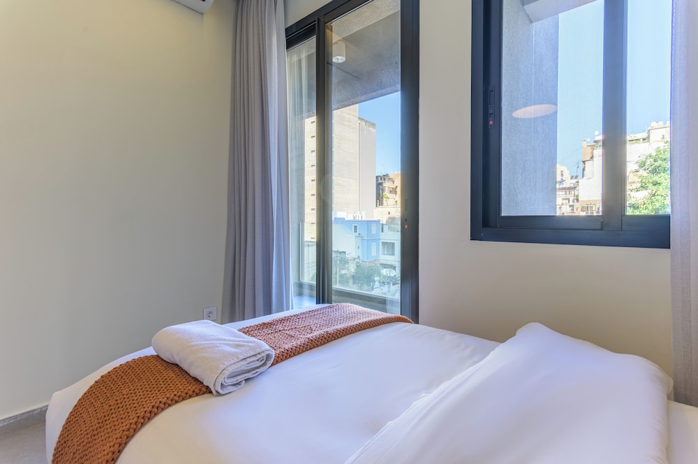 Achrafieh Gate - Modern 3-BR Apartments