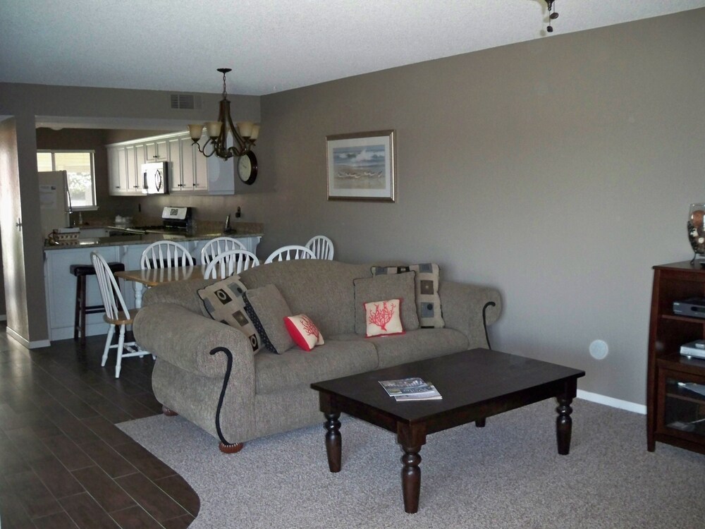 118 Pismo Shores 2 Bedroom Condo by Redawning view 2