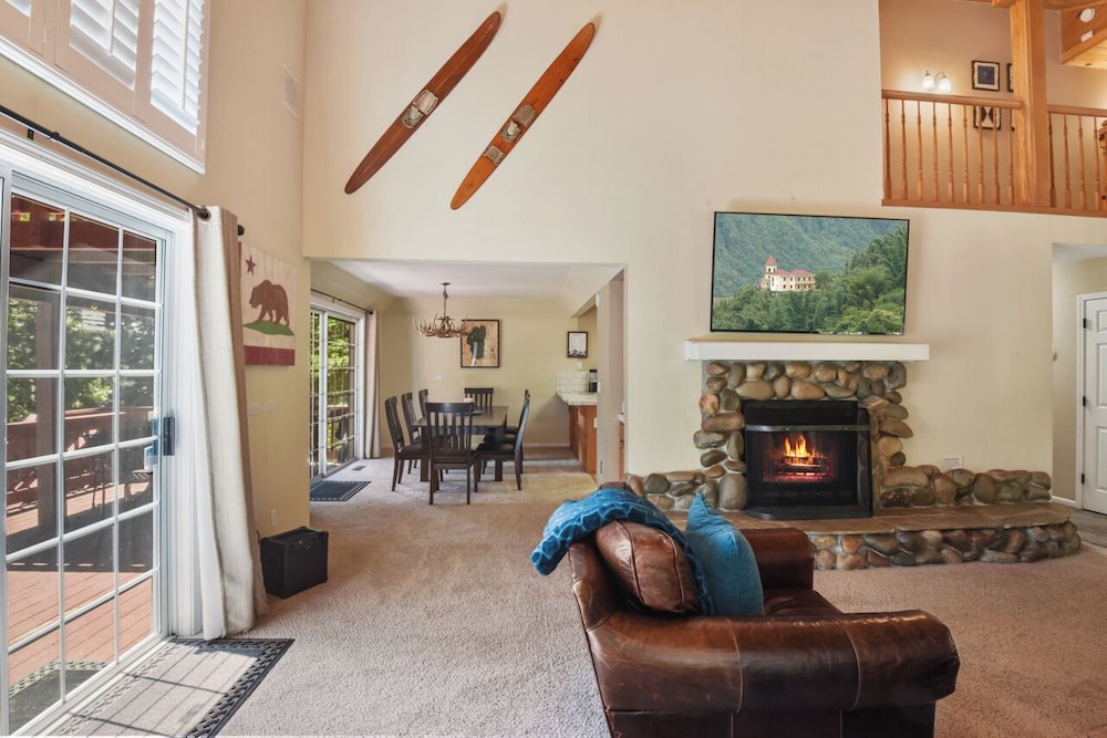 Brockway Manor