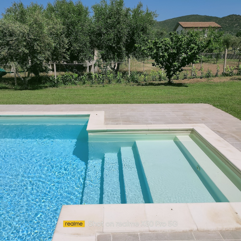 Villa Lauro Luxury B&B