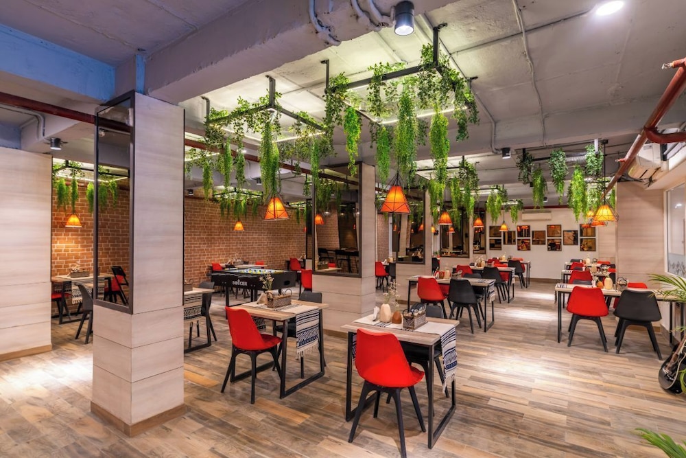The Hosteller Bam Rishikesh