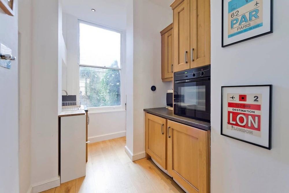 2-bed Apartment in Paddington Near Hyde Park