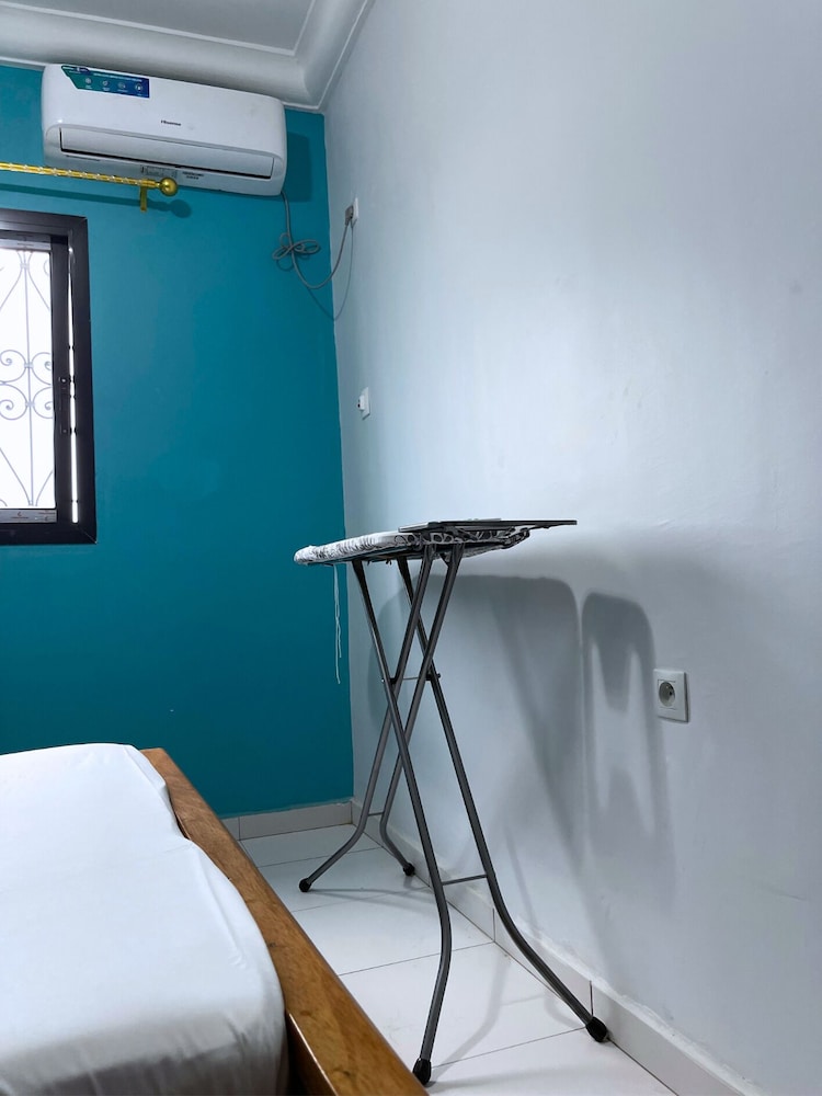 Appartement Meublé de 2 chambres a Odza