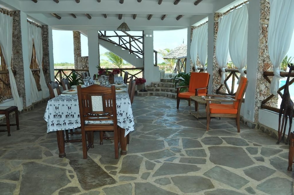 Coral Sea Villas