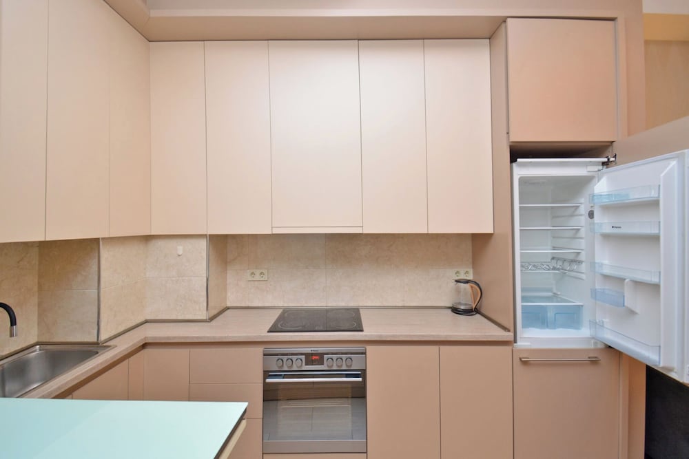 Kajaznuni street apartment on 4 floor