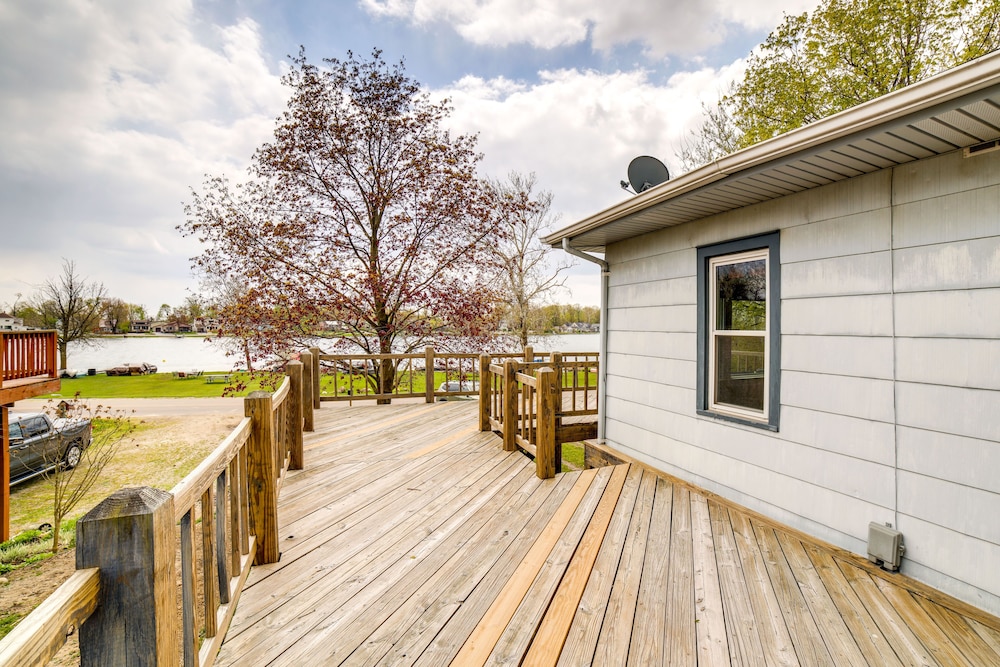 Columbia City Vacation Rental w/ Lake Access