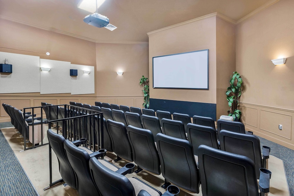 meeting & event spaces