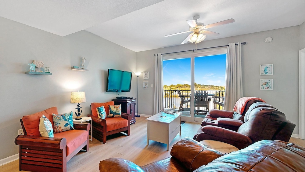 Navy Cove Harbor #2106 by Southern Vacation Rentals