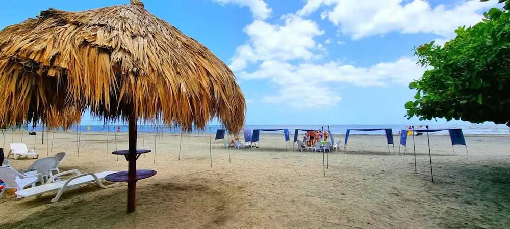 Majestic 3BR With Fantastic Pool in Bolivar