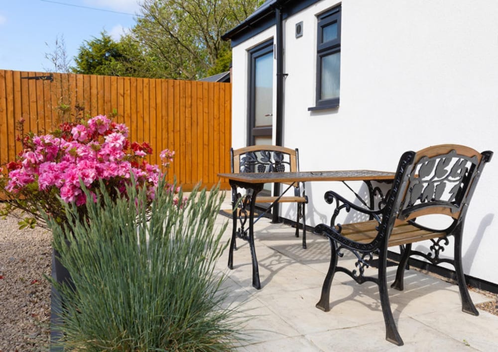 Cosy Twin or Double Studio Near Shearsby, England