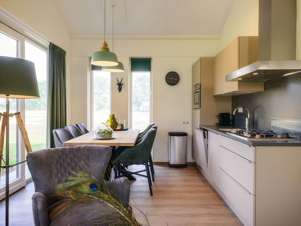 Attractive Bungalow with Covered Terrace near Veluwe view 5