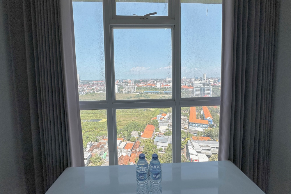 Good Deal Stunning Studio (No Kitchen) At Taman Melati Surabaya Apartment