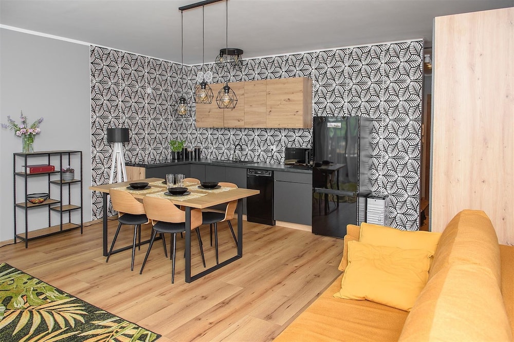 Puck Azure Sea Resort by Renters view 4