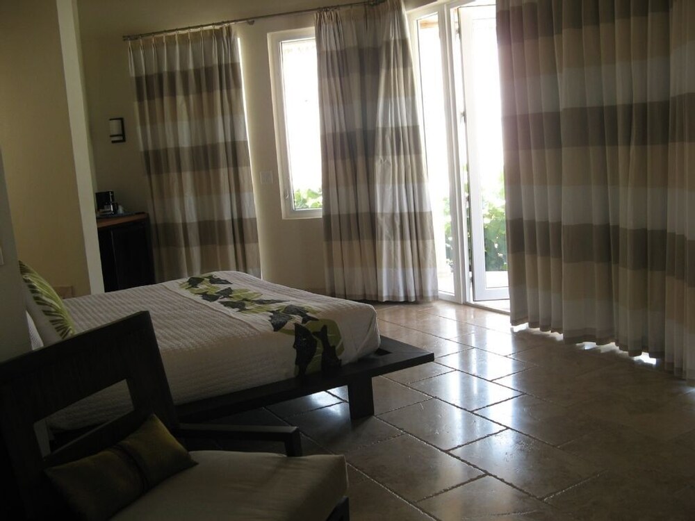 Eleuthera Vacations - Sky Beach Club Bungalow 1 Bedroom Cabin - Property Image 5