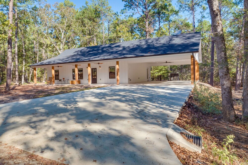 Jasper Vacations - Home w/ Pool Access: Fishing at Lake Sam Rayburn! - Property Image 1