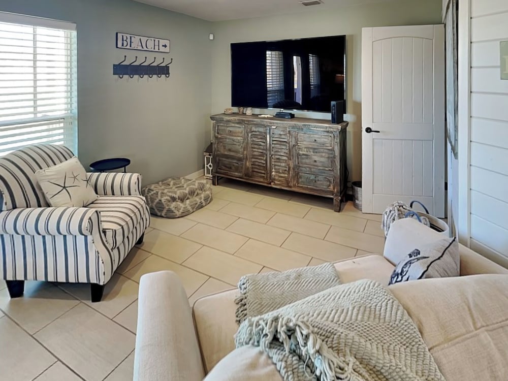 Sugar Shack by Silver Sands Vacation Rentals