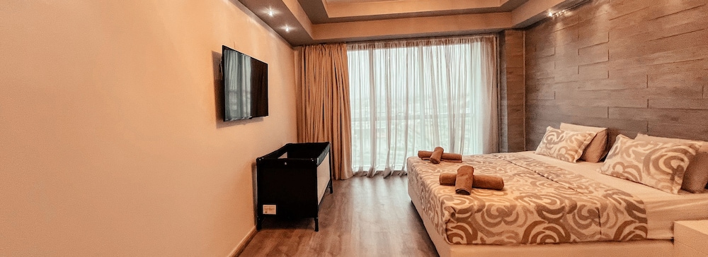 DELUXE MIRAFLORES DUPLEX