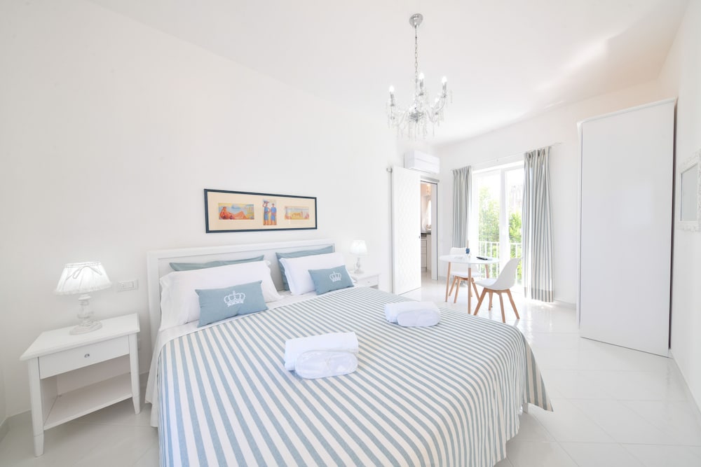 King Suite - Luxury Rooms photo 2