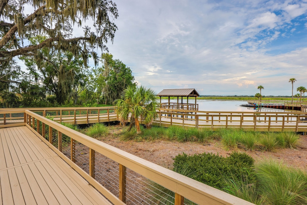 Golf Cart & Home Office: The Villages Retreat!