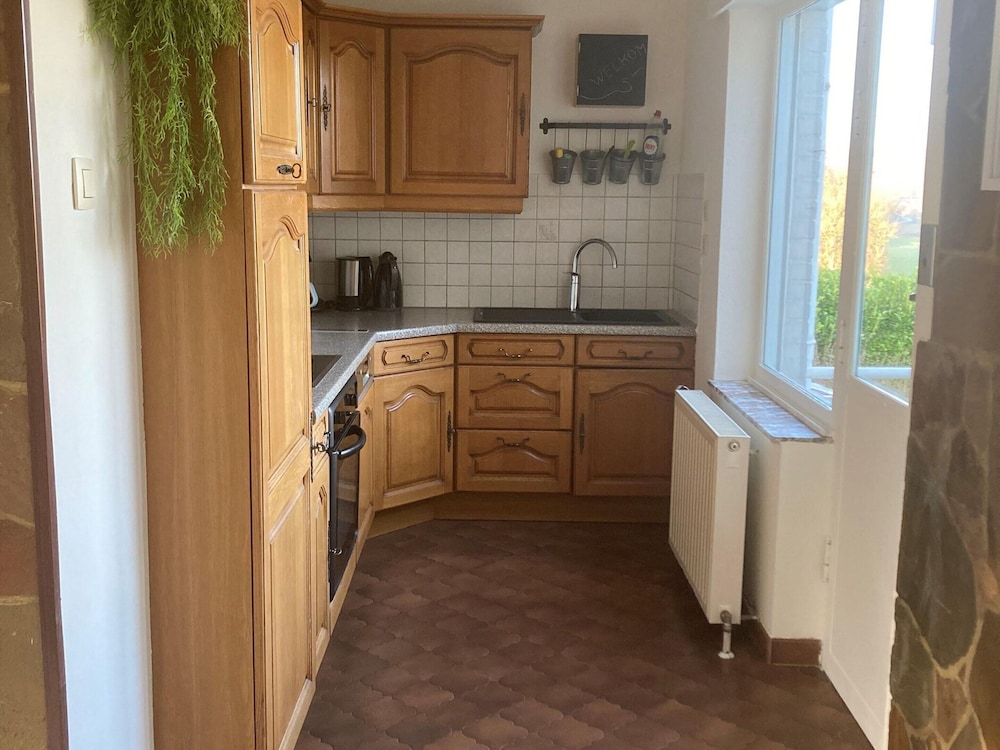 Spacious Villa with Hot Tub & Sauna in Ardennes view 5