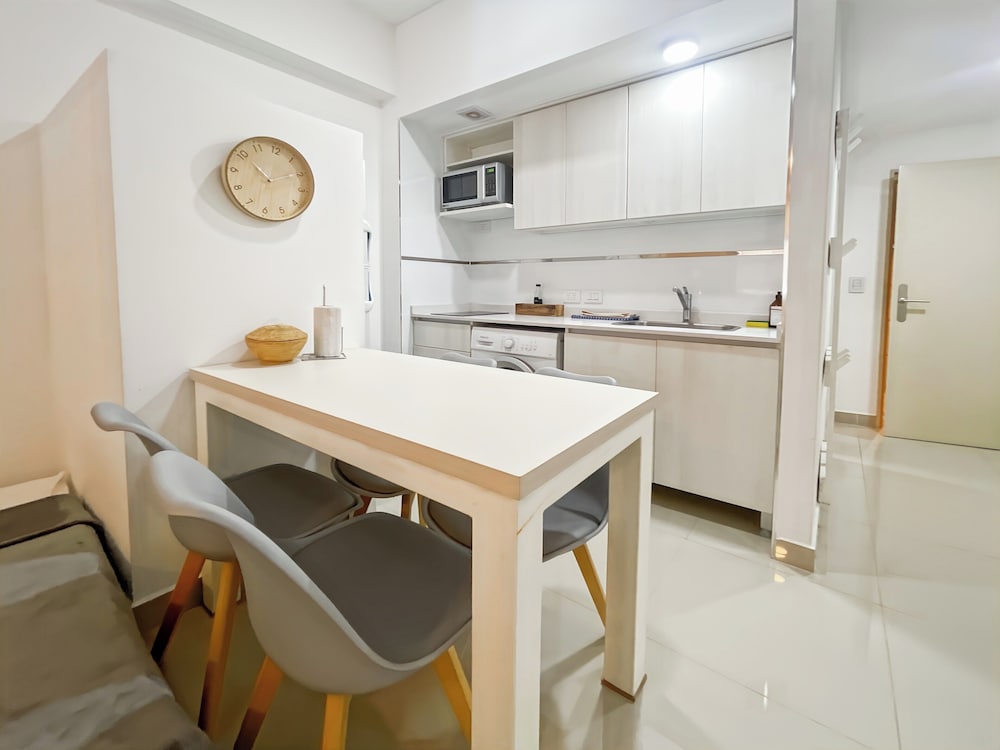 Ayres Suites Moreno
