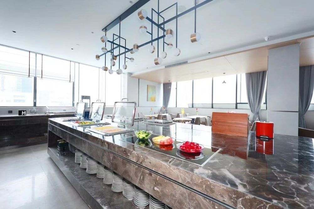 ECHIC Mercure (Guangzhou Baoneng Performing Arts Center Luogang Wanda Plaza)