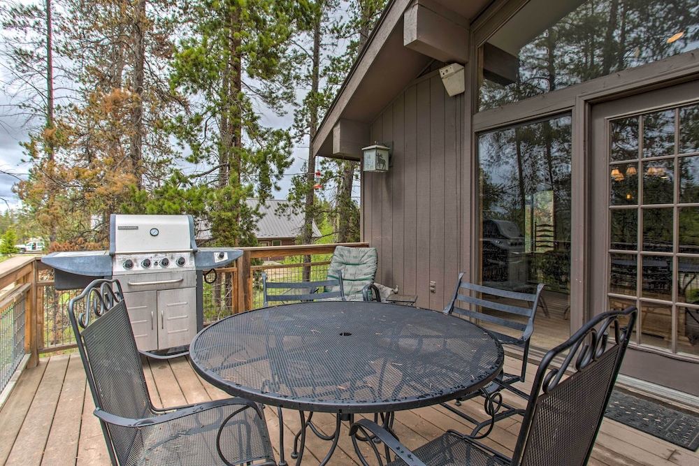 Sprawling Fraser Cabin w/ Private Hot Tub & Deck! view 5