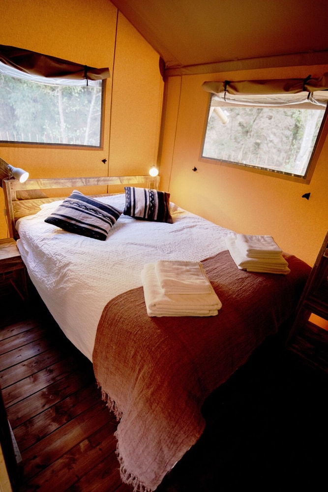 Glamping Can Bora Lodges