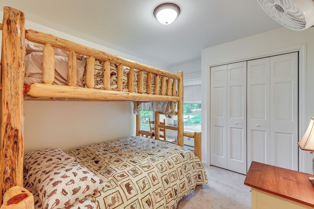 Arrowhead Lake Retreat w/ Dock + Pool Access!