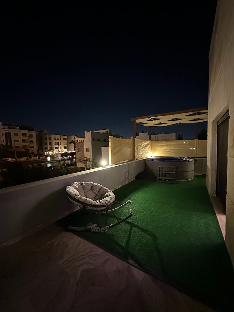 Luxurious Amman Apartment With Private Pool and Modern Amenities