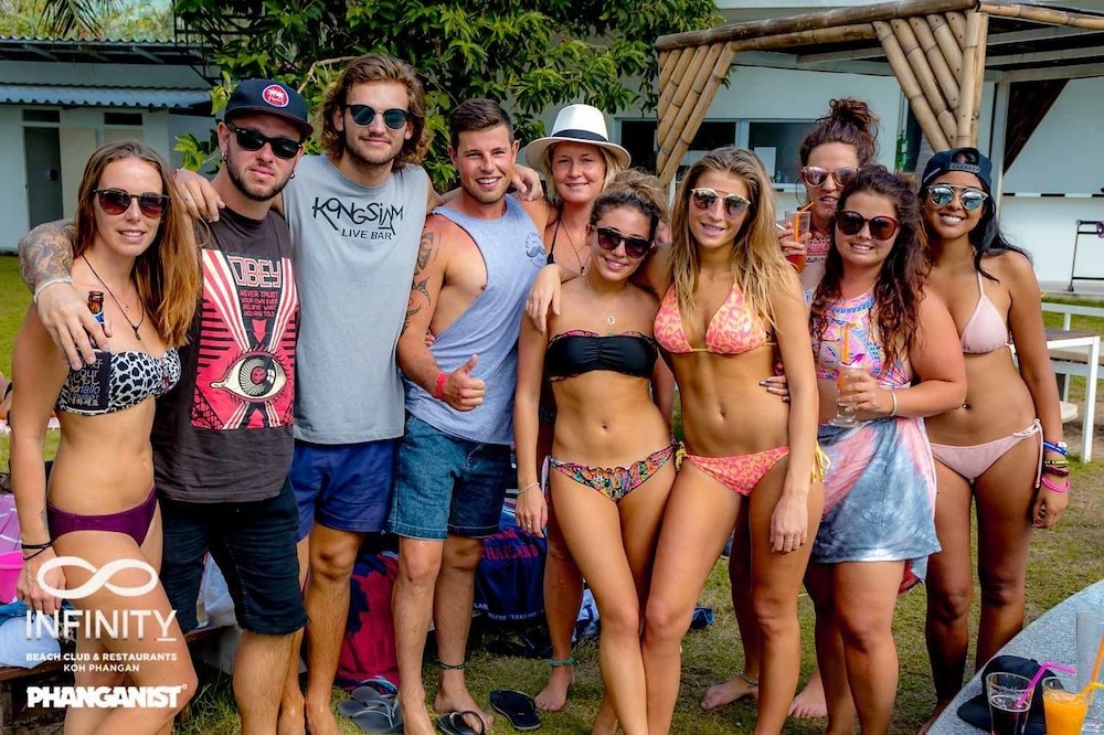 INFINITY Beach Club - Hostel
