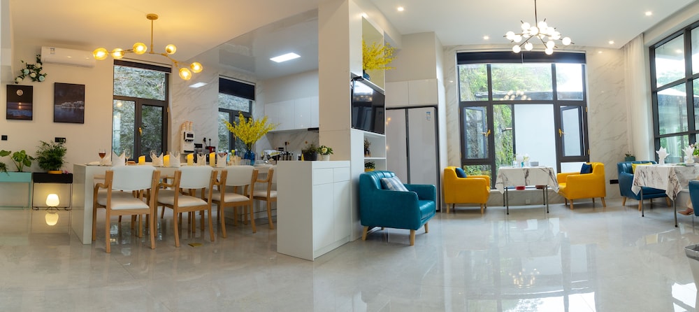 Country Road Villa