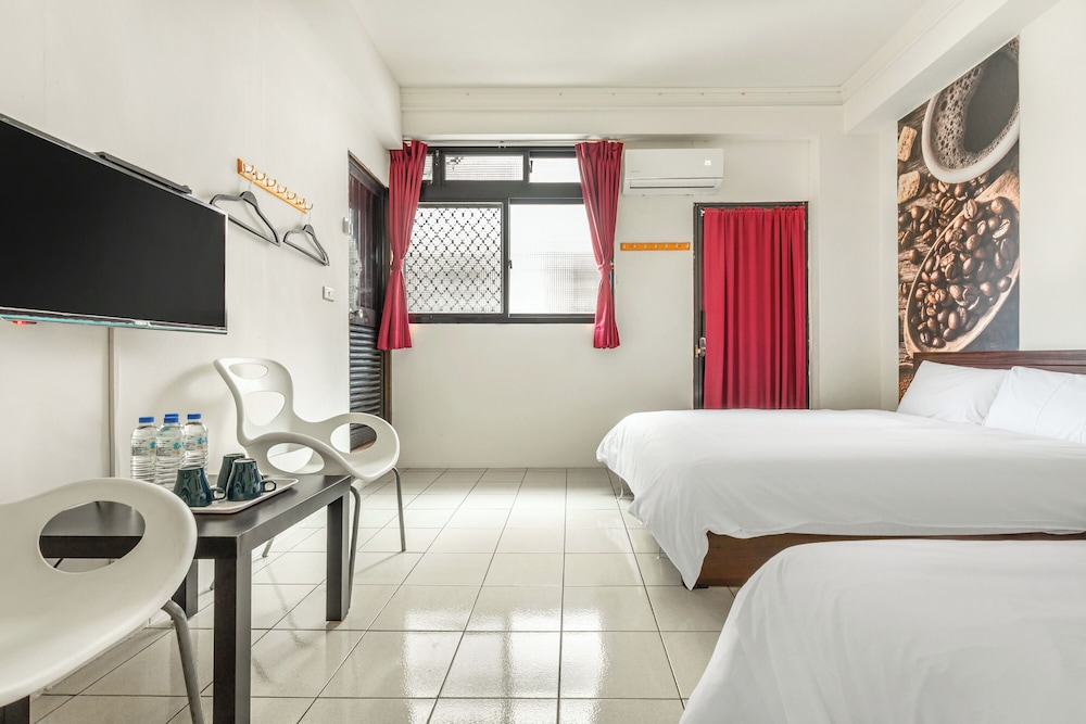 Forever happiness hostel