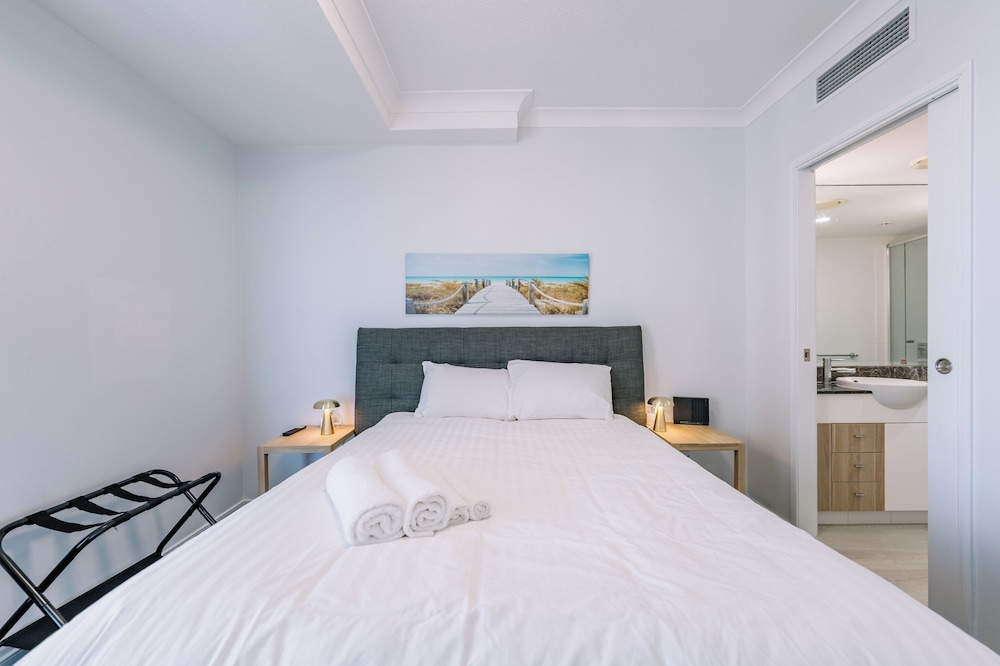 Resort Style Chevron Apartments