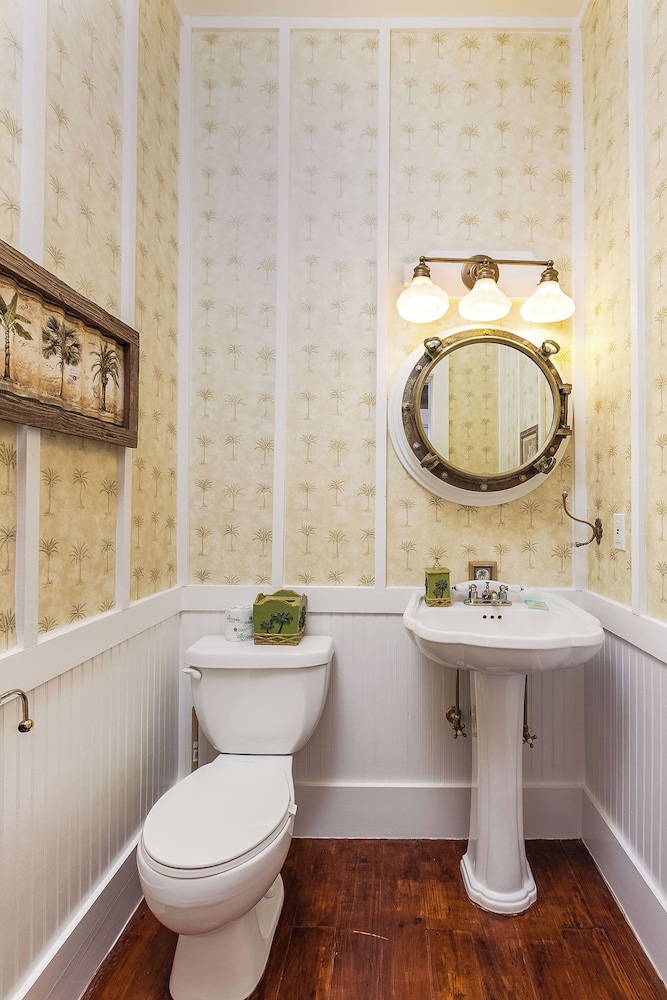 Breakers Pointe by Ryson Vacation Rentals