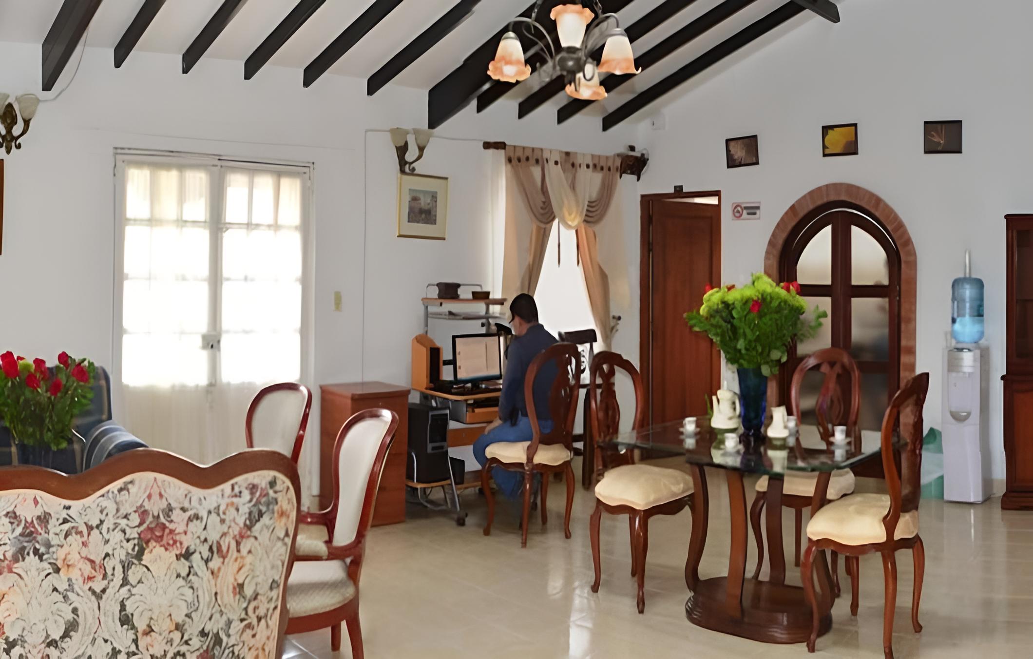 Hotel La Villa Del Virrey