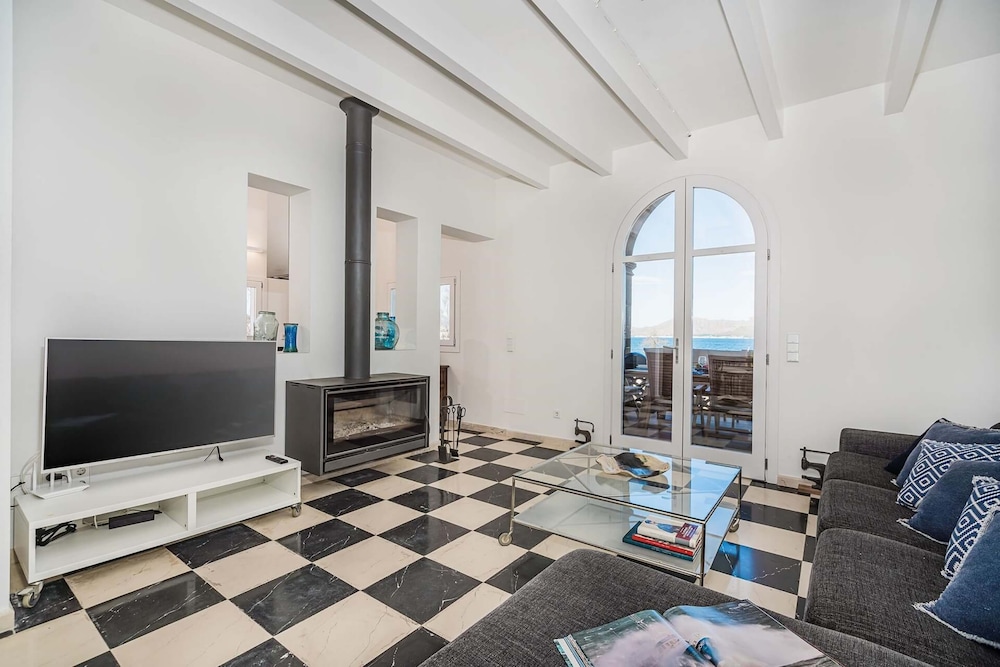 NEW 2020 - Villa Es Clot view 2