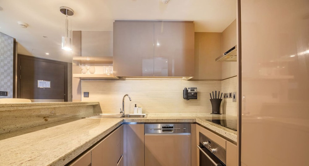 Premium Studio Near Dubai Frame Wafi Mall