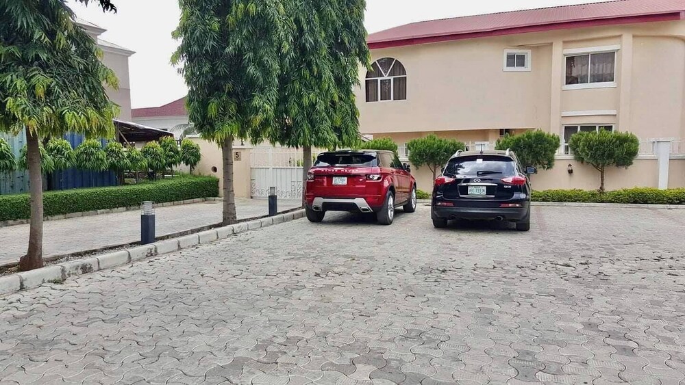 Phibs Luxury Homes