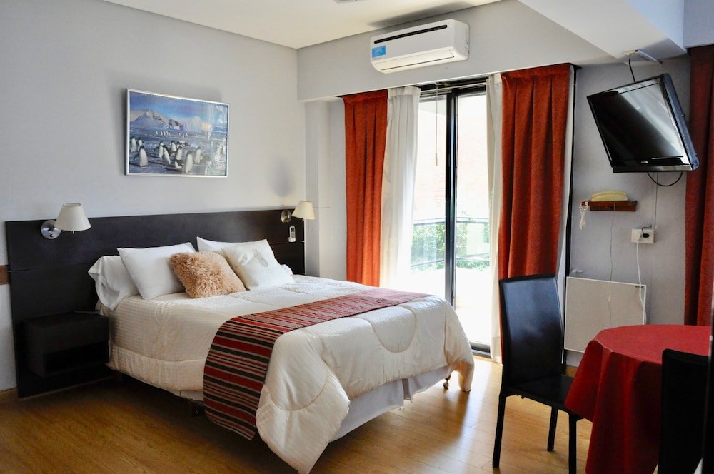 Golf Tower Suites & Apartments