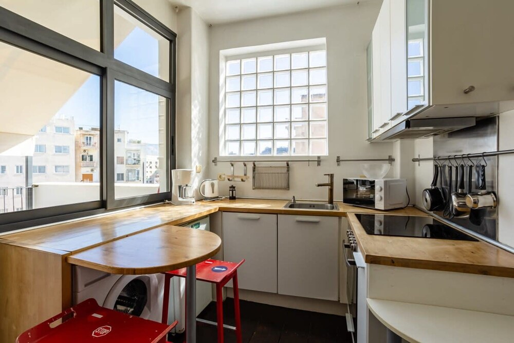 Acropolis Cozy Studio Home in the Heart of Athens