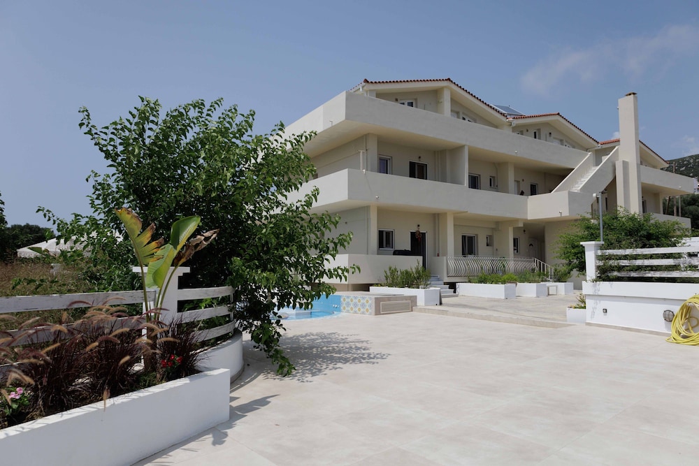 Maggana Residence