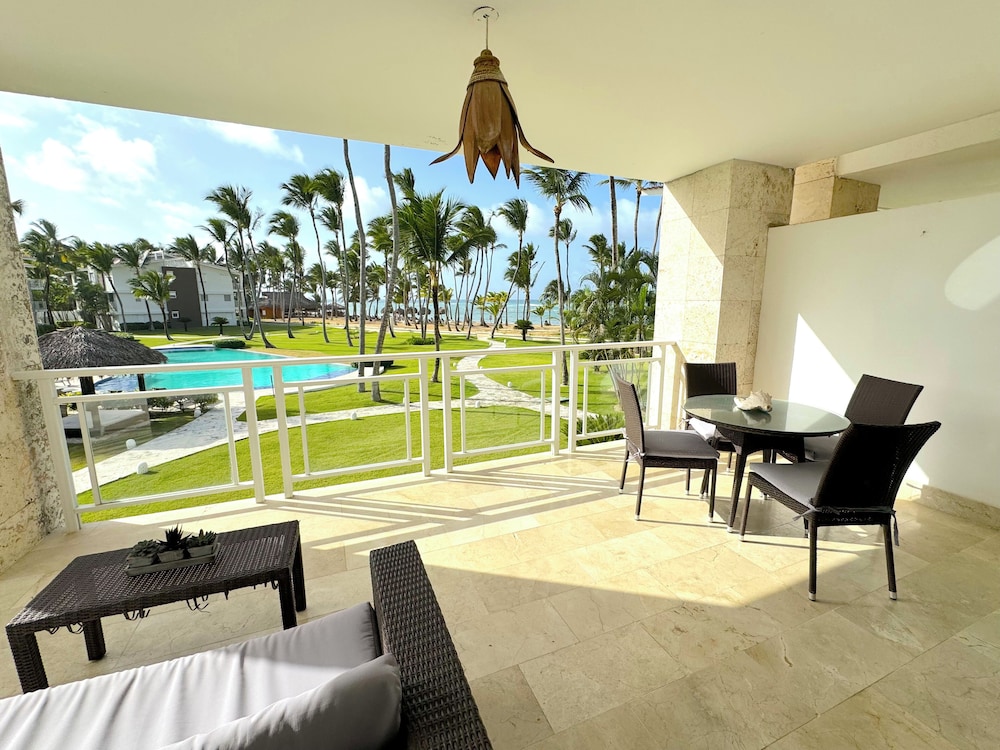 Playa Palmera Beach Front Apartments