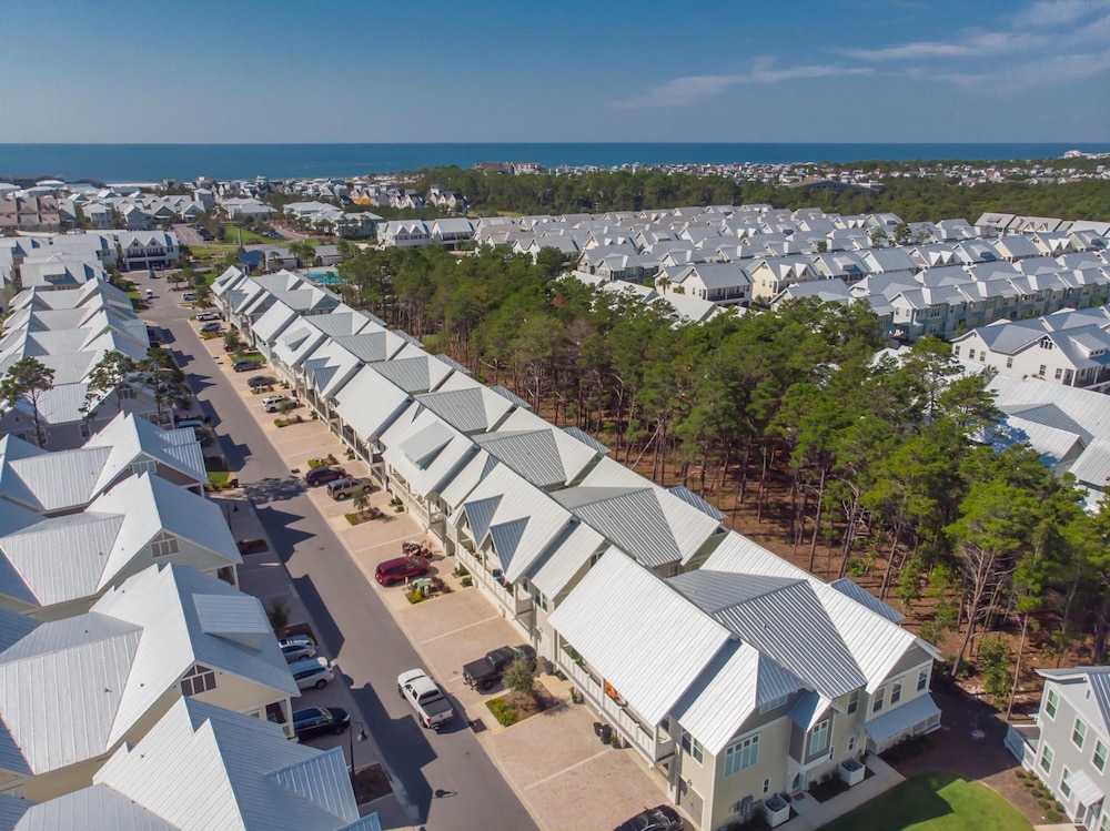 Prominence on 30A by Panhandle Getaways