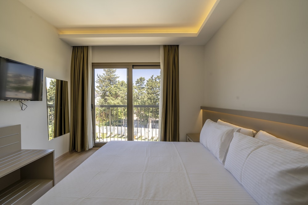 Olive Tree Hotel - Image 30