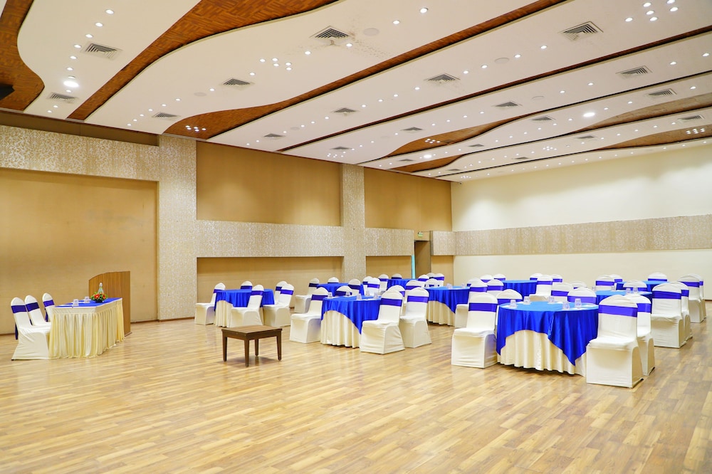 meeting & event spaces