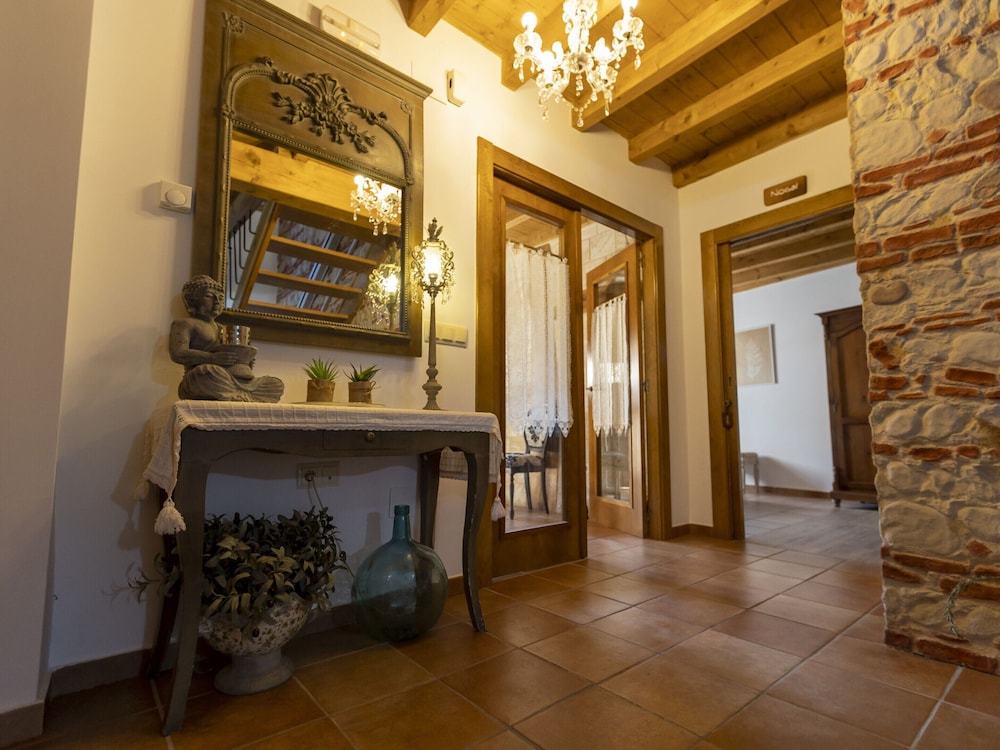 Chalet in Toba With Garden & Fireplace view 4